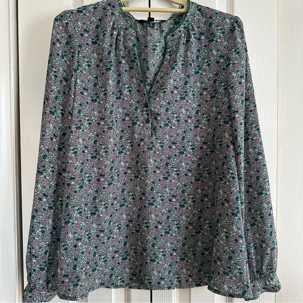 Banana Republic Floral Green Long Sleeve Blouse